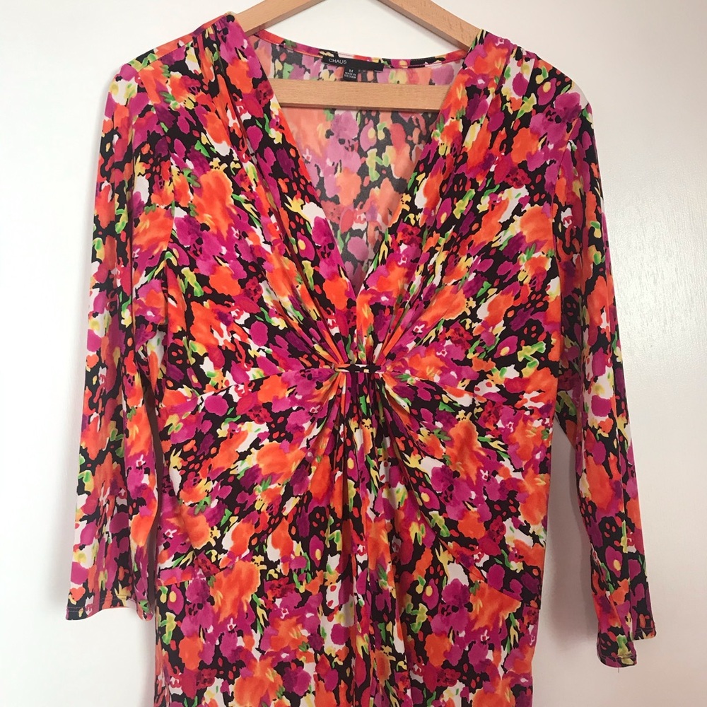 Chaus top